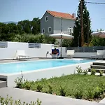 アパートホテル Magic Kefalonia